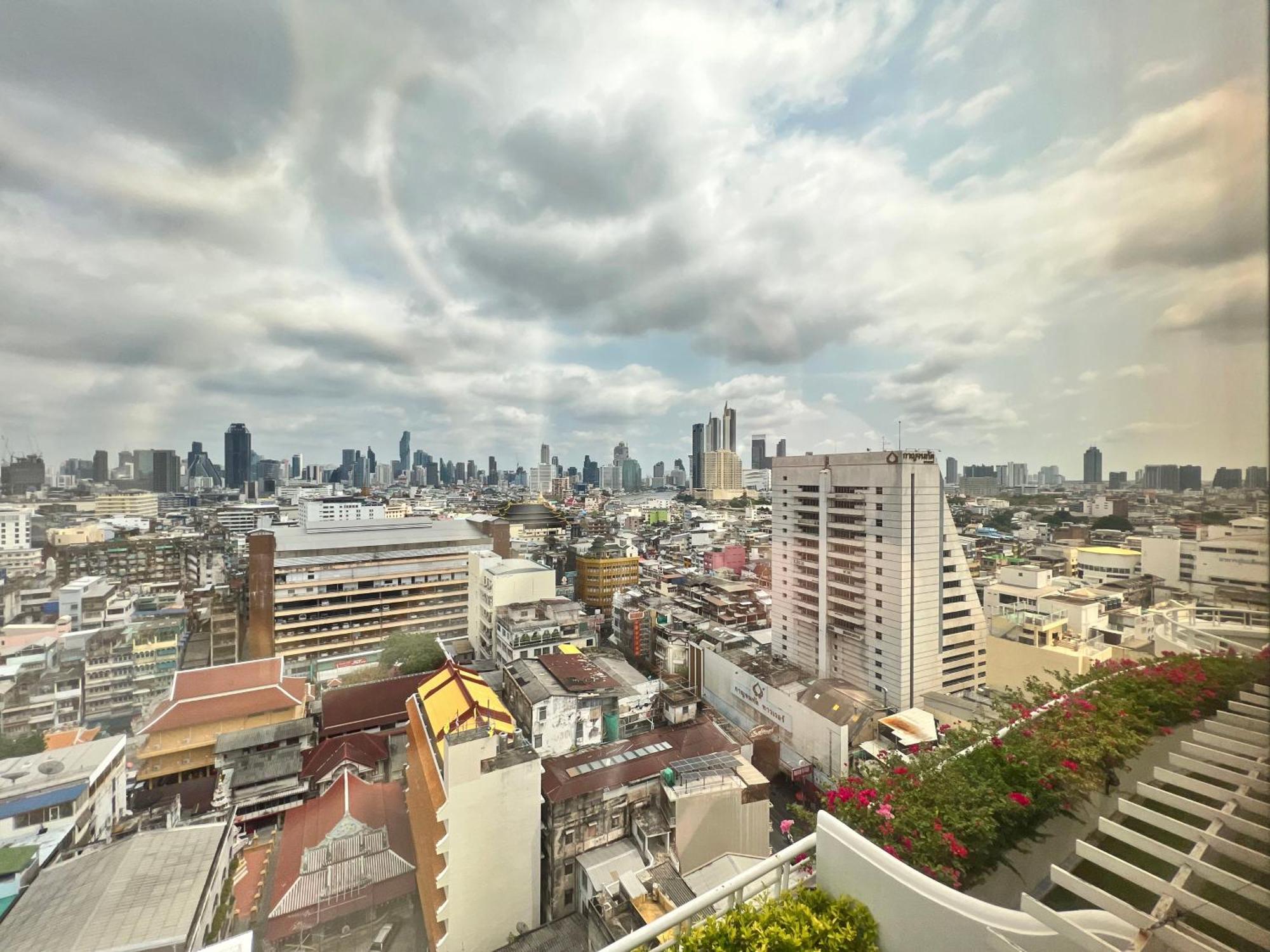 Grand China Bangkok Hotel Exterior photo
